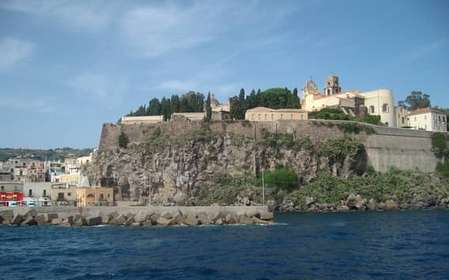 Milazzo: excursión de un día a las islas de Lipari, Panarea y Stromboli.