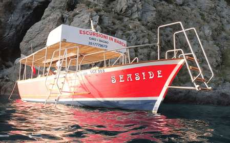 Scilla Tour Costa Viola in barca 2 ore con snorkeling