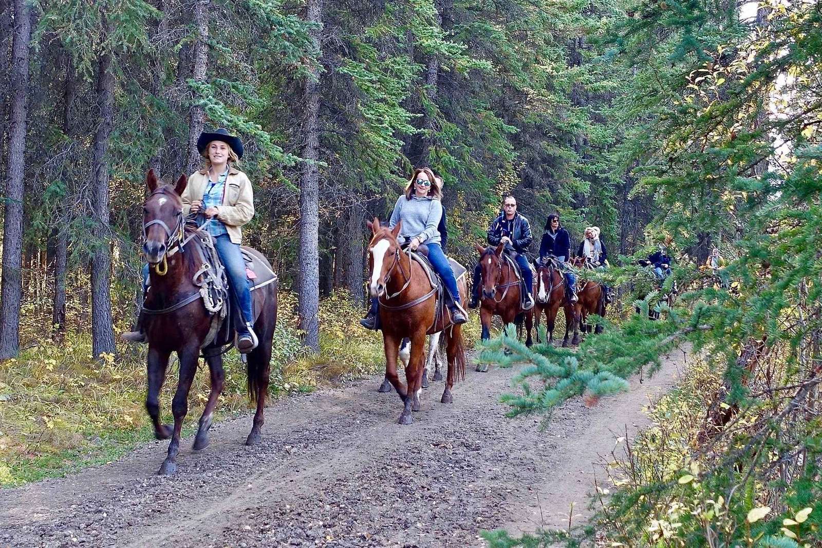 Depuis Taormine ou Messine : Randonnée à cheval privée avec déjeuner