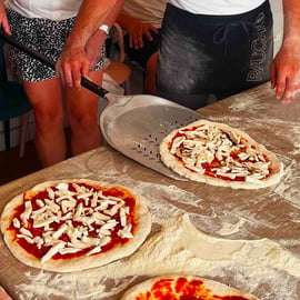 Messina: Pizza-Making Class, Cannoli, & Walking Tour