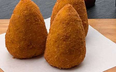 Rundvandring med street food i Messina och astronomisk klockshow