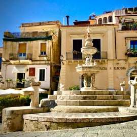 Excursión en tierra desde el puerto de Mesina: Taormina y Lugares del Padrino