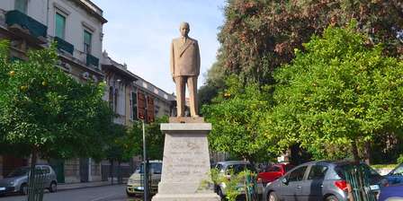 Statue of Gaetano Martino