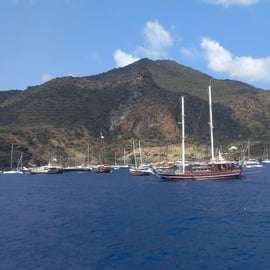 From Milazzo: Panarea & Stromboli Cruise Excursion