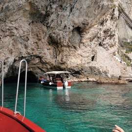Centro de Taormina e passeio de barco: Isola Bella e Gruta Azul