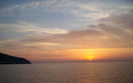Speciell solnedgång över Stromboli från Milazzo