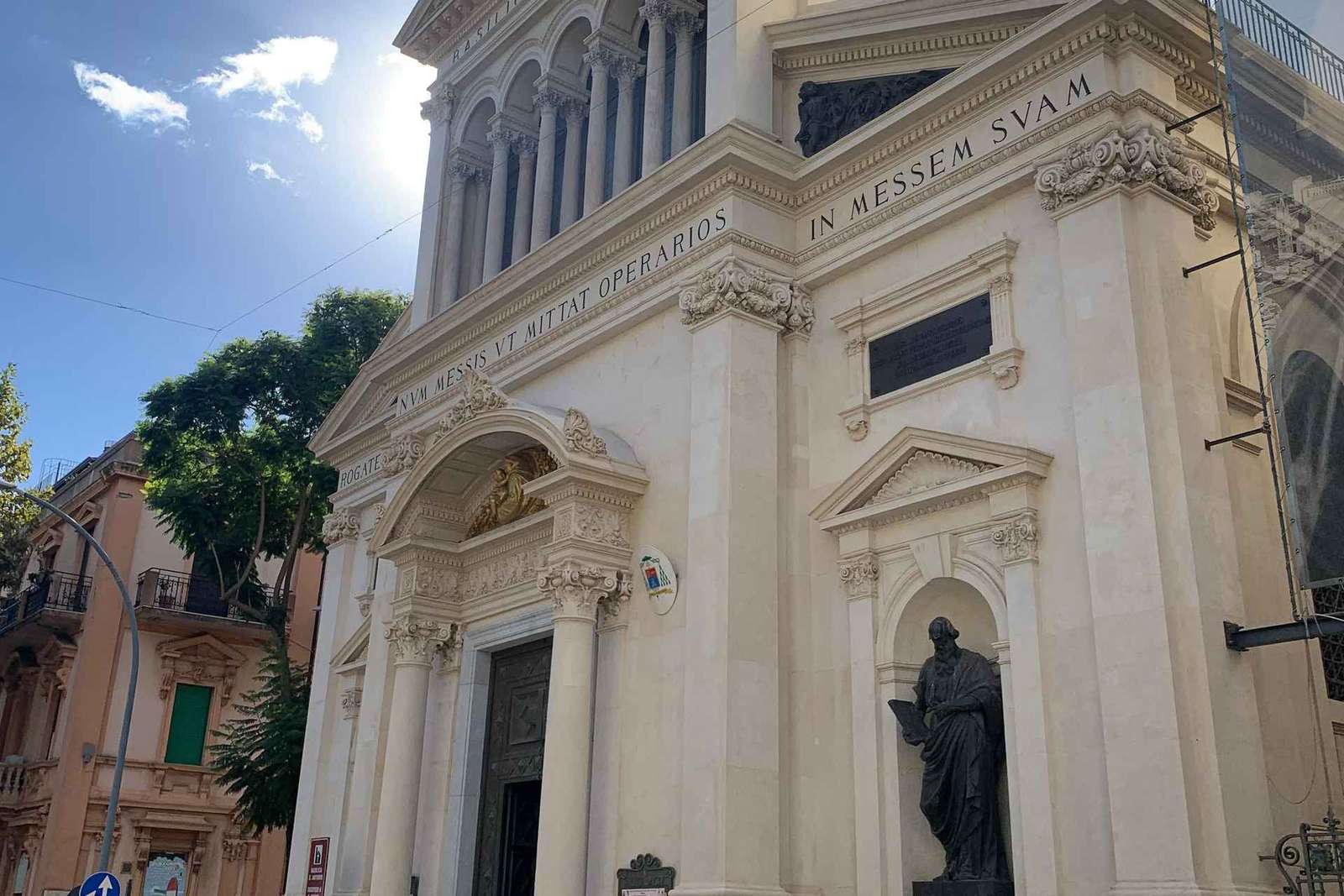 Tour Castelmola, Taormina e Messina. Partenza da Messina