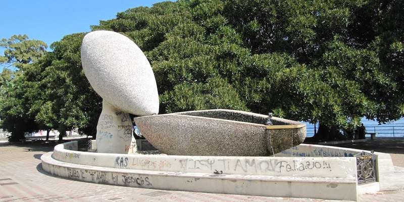 Fontana Bios