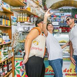 Visita a Messina a pé e aula de cozinha tradicional com vinho