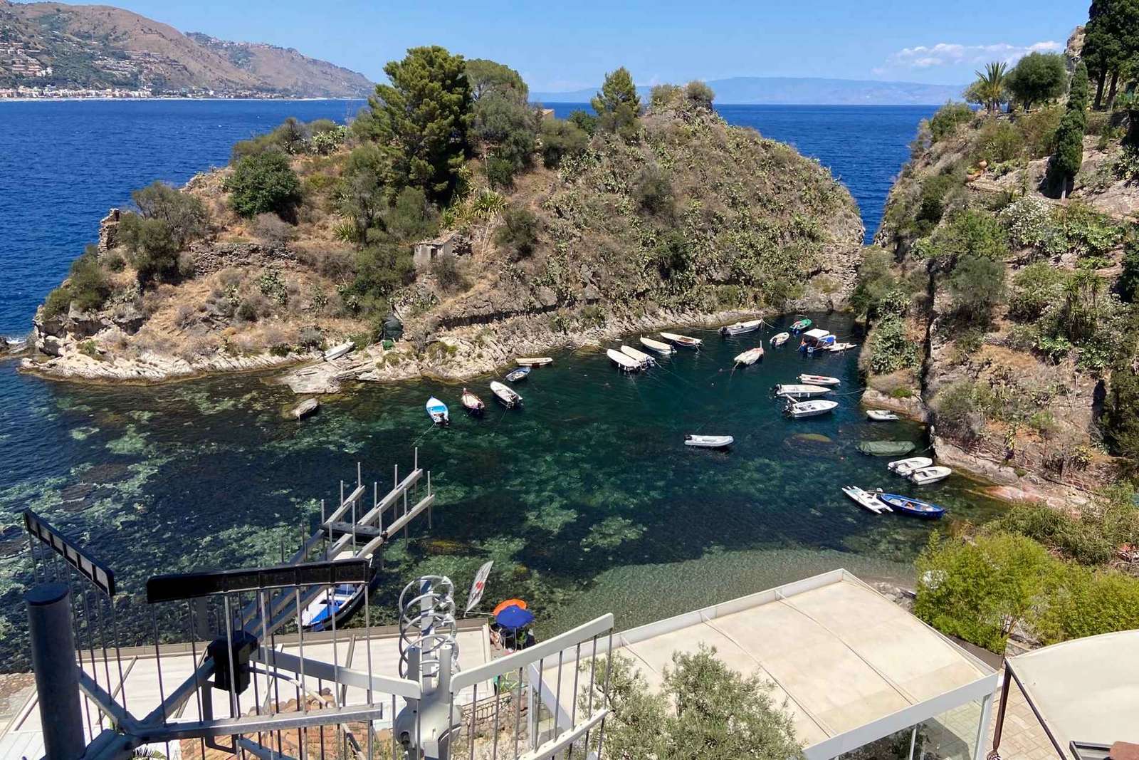 Messine: excursion privée d'une journée sur la côte ionienne avec dégustation de cannoli