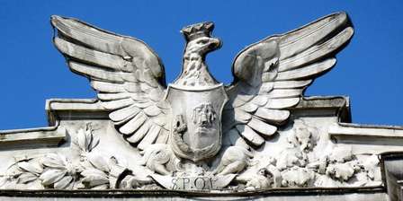 Province Palace (Palace of the Lions)