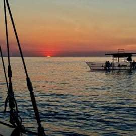 Scilla: sunset aperitif aboard the Explorer transparent boat