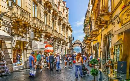Från Messina dagstur till vulkanen Etna, vingård och Taormina